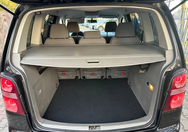 Volkswagen Touran cena 15500 przebieg: 273069, rok produkcji 2007 z Pajęczno małe 121